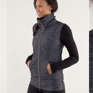 Lululemon Daily Yoga Jacket Womens 6 Gray Black Full Zip Lightweight